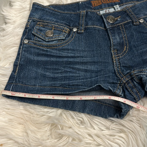 Free Culture jean shorts - Picture 15 of 15